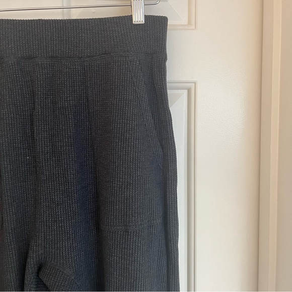 NEW LUNYA Restore Thermal Draped Jogger Grey - Picture 2 of 3